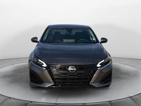 Used 2024 Nissan Altima 2.5 SL image 9