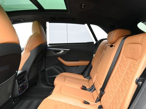 Used 2021 Audi RS Q8 image 19