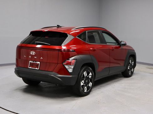 Used 2024 Hyundai Kona SEL FWD image 9