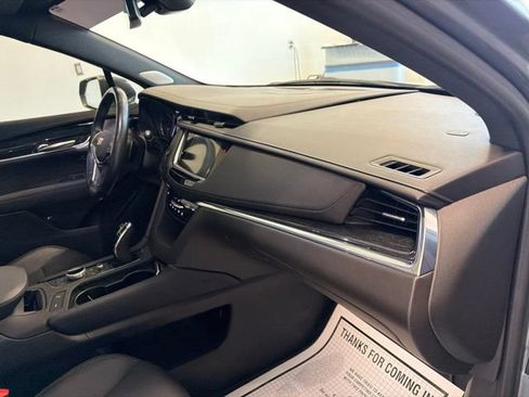 Used 2020 Cadillac XT5 Premium Luxury AWD/4WD image 39