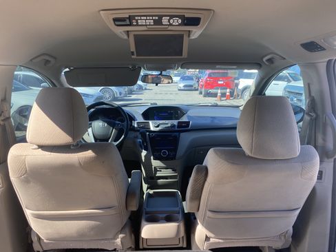 Used 2017 Honda Odyssey SE image 14
