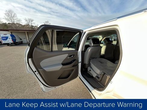 Used 2019 Chevrolet Traverse Premier w/ Driver Confidence II Package image 25