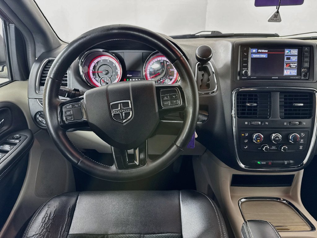 Used 2017 Dodge Grand Caravan SXT FWD image 25
