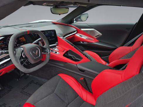 Used 2023 Chevrolet Corvette Stingray Premium Conv w/ Battery Protection Package RWD image 20