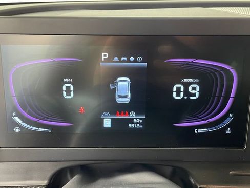 Certified 2025 Kia Sportage LX image 5