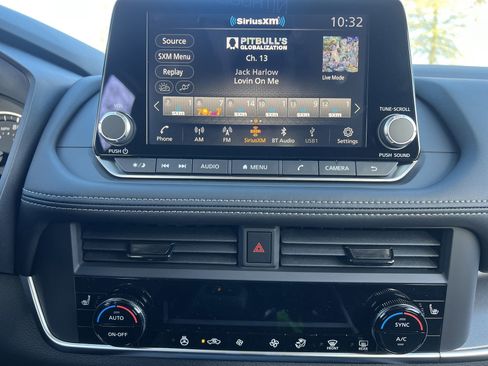 New 2026 Nissan Rogue SV image 5