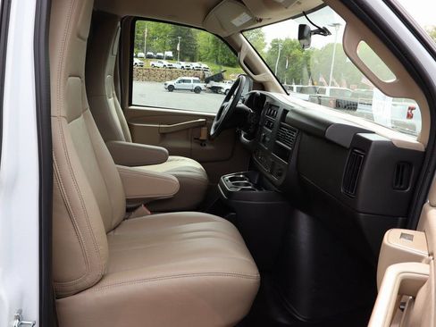 New 2025 Chevrolet Express 3500 w/ Chrome Appearance Package RWD image 17