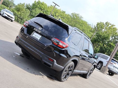 New 2026 Honda Pilot Black Edition image 7