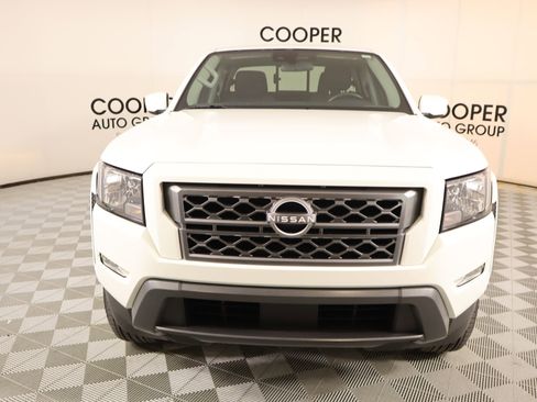 Used 2024 Nissan Frontier SV w/ SV Convenience Package image 9