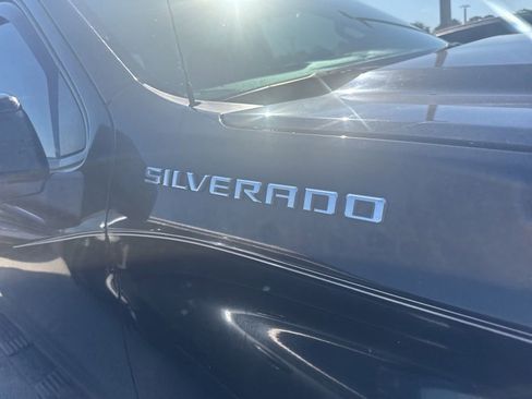 Used 2023 Chevrolet Silverado 1500 Custom RWD image 2