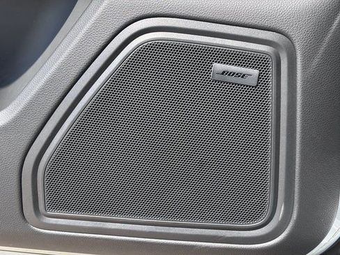 Certified 2026 Porsche Macan image 22