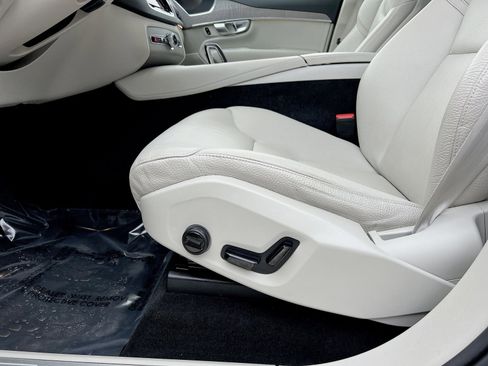 Certified 2023 Volvo XC90 B6 Plus w/ Protection Package Premier image 14