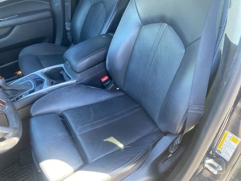 Used 2014 Cadillac SRX Luxury w/ Driver Awareness Package FWD image 10