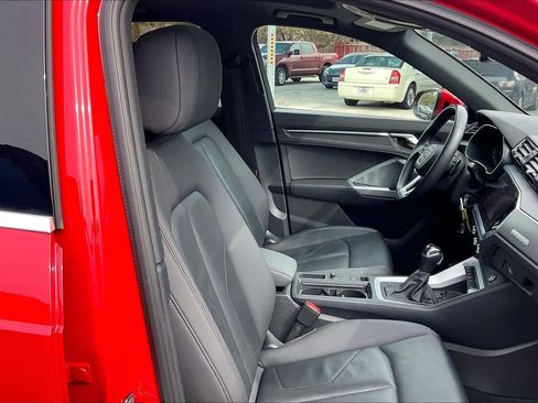 Used 2022 Audi Q3 2.0T Premium Plus w/ Premium Plus Package image 8