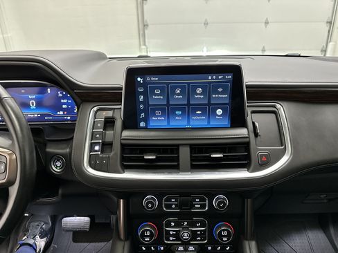 Used 2023 Chevrolet Suburban High Country w/ Max Trailering Package AWD/4WD image 36