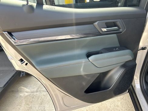 New 2026 GMC Terrain AT4 w/ LPO, Floor Liner Package AWD/4WD image 34