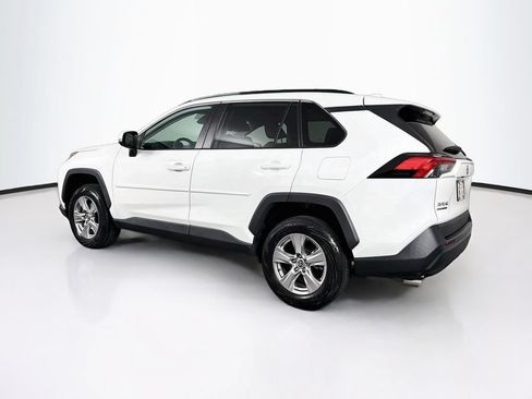 Used 2022 Toyota RAV4 XLE w/ Convenience Package AWD/4WD image 7