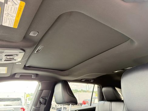 Used 2024 Toyota Highlander XSE AWD/4WD image 24