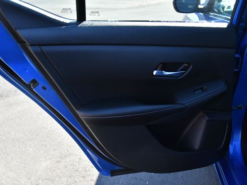 Used 2021 Nissan Sentra SV image 30