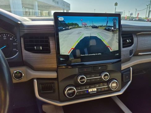 Used 2023 Ford Expedition Limited RWD image 23