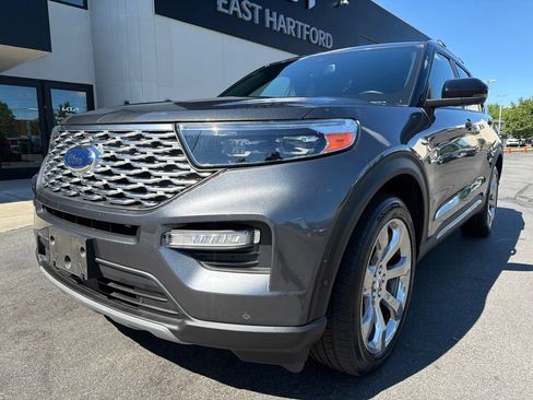 Used 2020 Ford Explorer Platinum w/ Premium Technology Package AWD/4WD image 3