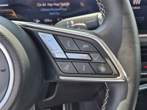 Used 2024 Buick Envision Sport Touring AWD/4WD image 32