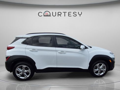 Certified 2023 Hyundai Kona SEL w/ Convenience Package AWD/4WD image 6