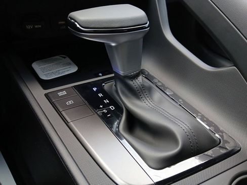 New 2026 Hyundai Elantra Sport FWD image 17
