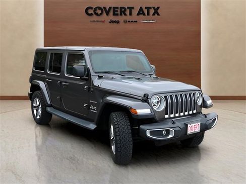 Used 2018 Jeep Wrangler Unlimited Sahara image 7