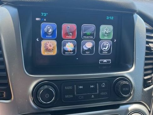 Used 2018 Chevrolet Suburban LT AWD/4WD image 46