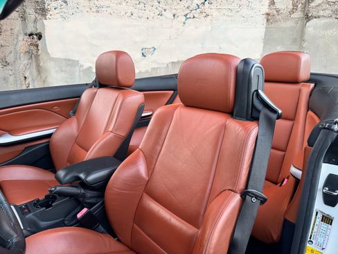 Used 2006 BMW M3 Convertible RWD image 23
