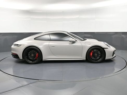 Certified 2024 Porsche 911 Carrera GTS RWD image 9