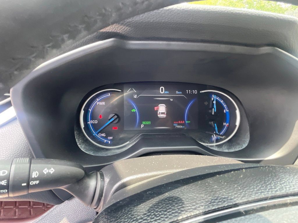 Used 2021 Toyota RAV4 Limited AWD/4WD image 28