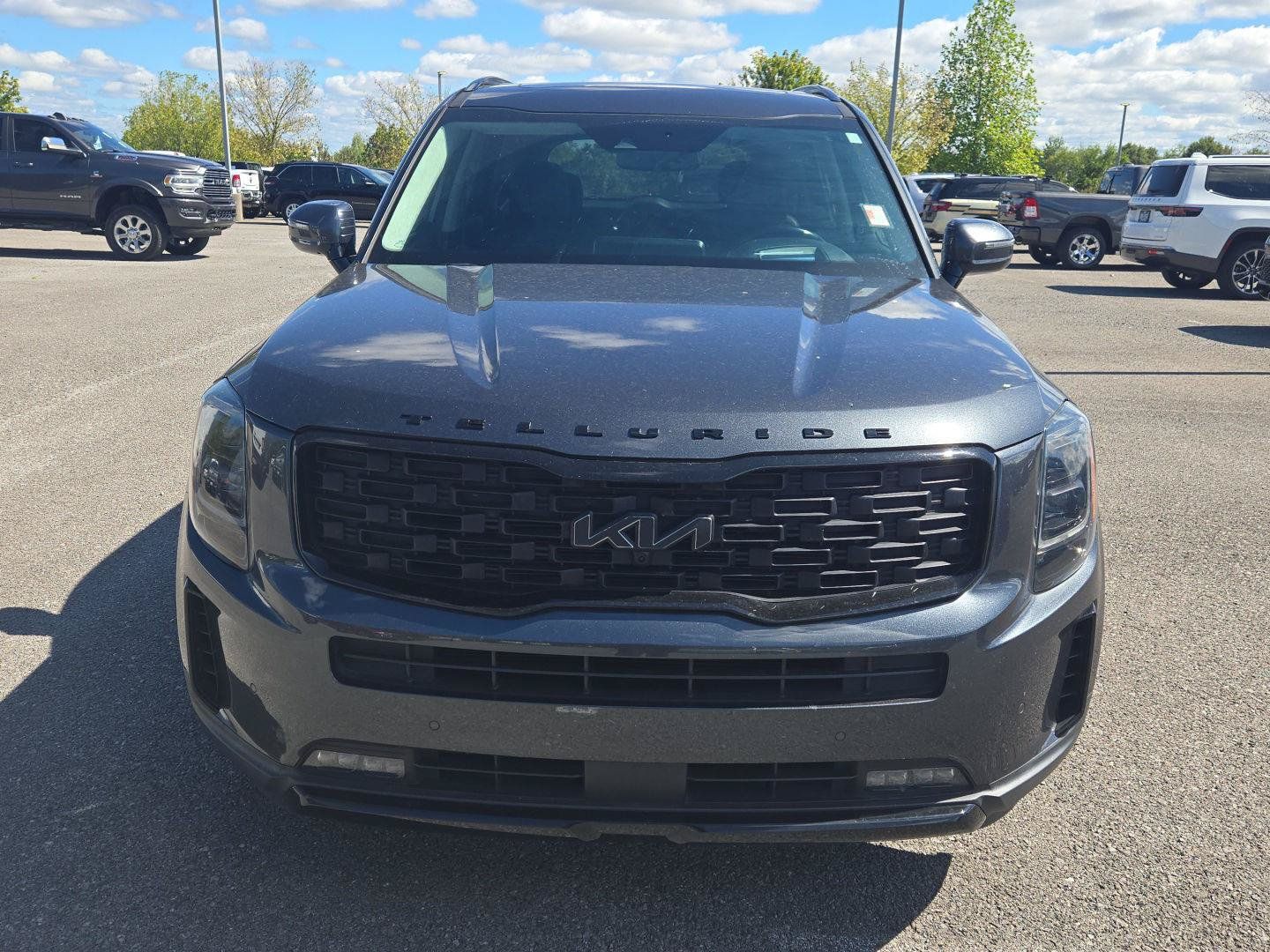 Used 2022 Kia Telluride SX w/ SX Prestige Package AWD/4WD image 2