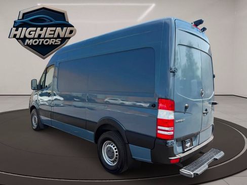 Used 2018 Mercedes-Benz Sprinter 2500 image 4