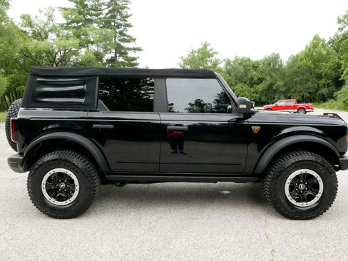 Used 2021 Ford Bronco Badlands image 5