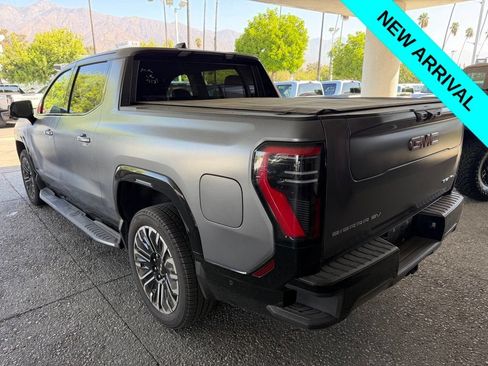 Used 2026 GMC Sierra EV Denali AWD/4WD image 4