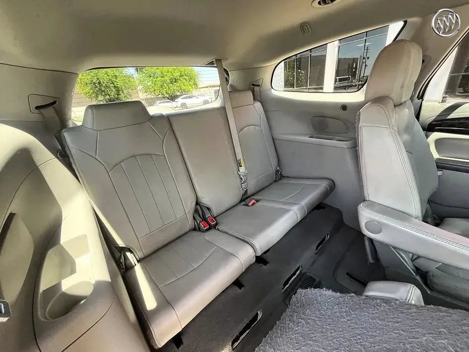 Used 2015 Buick Enclave Leather FWD image 20