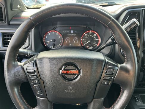 Used 2021 Nissan Titan PRO-4X w/ Pro-4x Convenience Package image 16