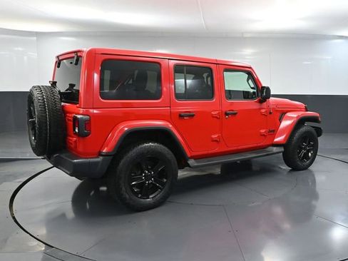 Used 2021 Jeep Wrangler Unlimited Sahara image 6
