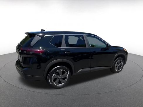 Used 2025 Nissan Rogue SV AWD/4WD image 15