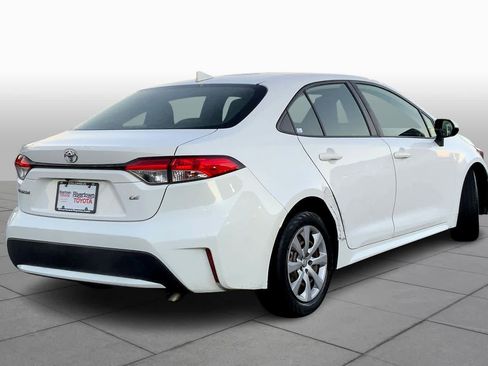 Used 2020 Toyota Corolla LE image 11