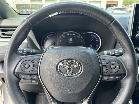 Used 2019 Toyota RAV4 XSE AWD/4WD image 18