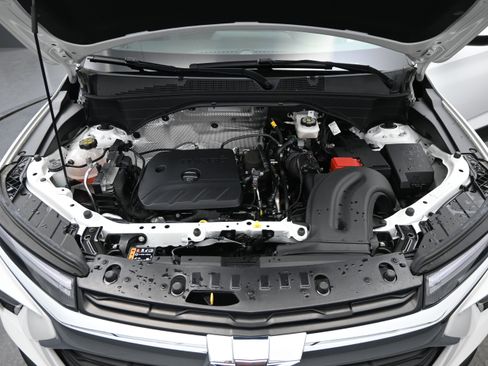 Used 2024 Chevrolet TrailBlazer LT w/ Convenience Package AWD/4WD image 23