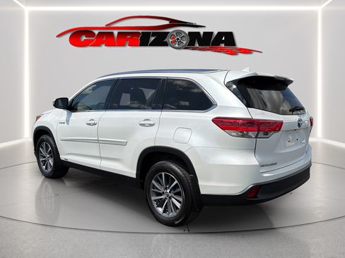 Used 2019 Toyota Highlander XLE AWD/4WD image 9