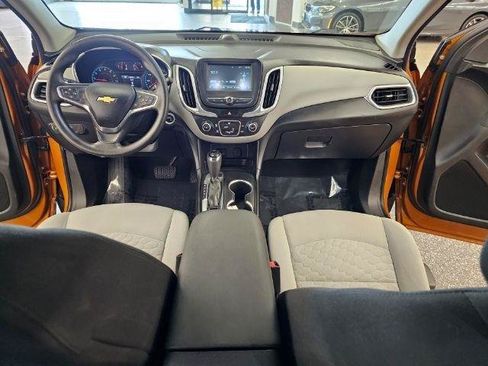 Used 2018 Chevrolet Equinox LS AWD/4WD image 10
