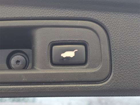 Used 2020 Honda Pilot Touring image 18