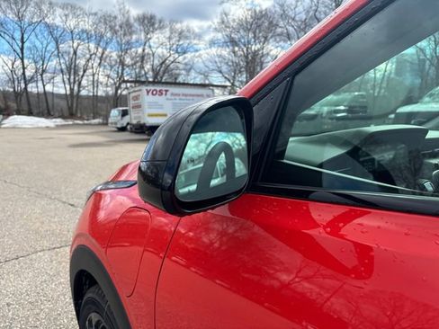 New 2027 Chevrolet Bolt RS w/ Technology Package FWD image 25