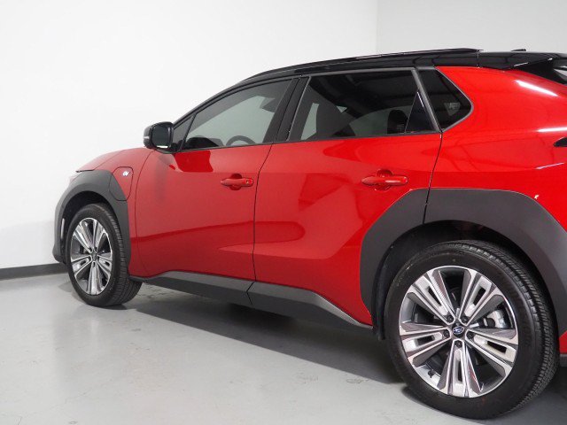Used 2023 Subaru Solterra Touring AWD/4WD image 39