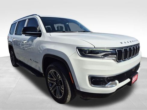 Used 2023 Jeep Wagoneer 2WD w/ Premium Group I image 7